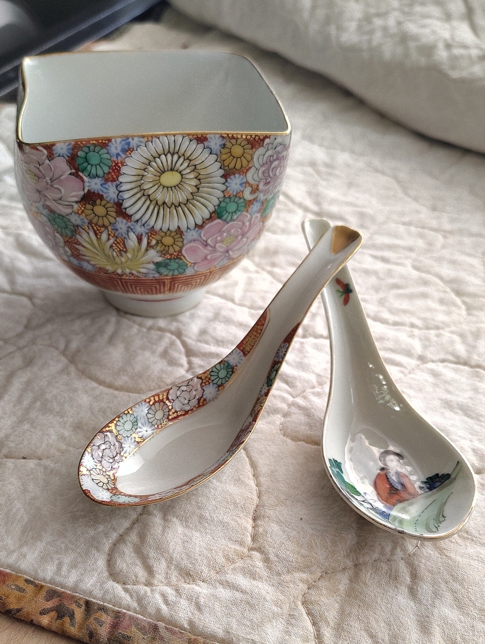 Hand-Painted Kutani Floral Porcelain Soup Bowl & Spoon Set - Multicolor